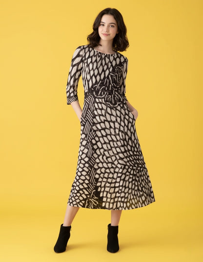 Women’s Round Neck Mid-Sleeve Long Dress